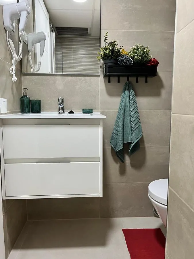 Bnbook Medea Apartments 2 Fuengirola 0*,  Spanyolország