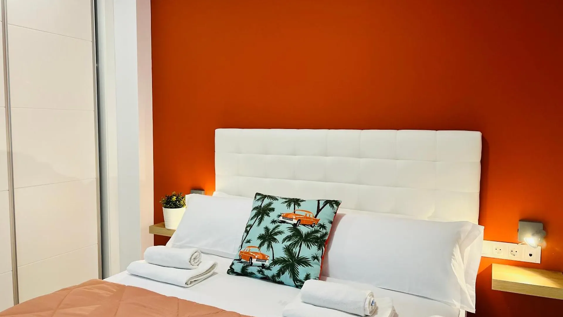 Bnbook Medea Apartments 2 Fuengirola 0*,  Spanyolország