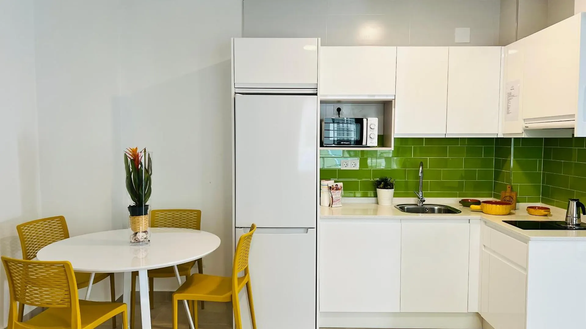 Bnbook Medea Apartments 2 Fuengirola Aparthotel
